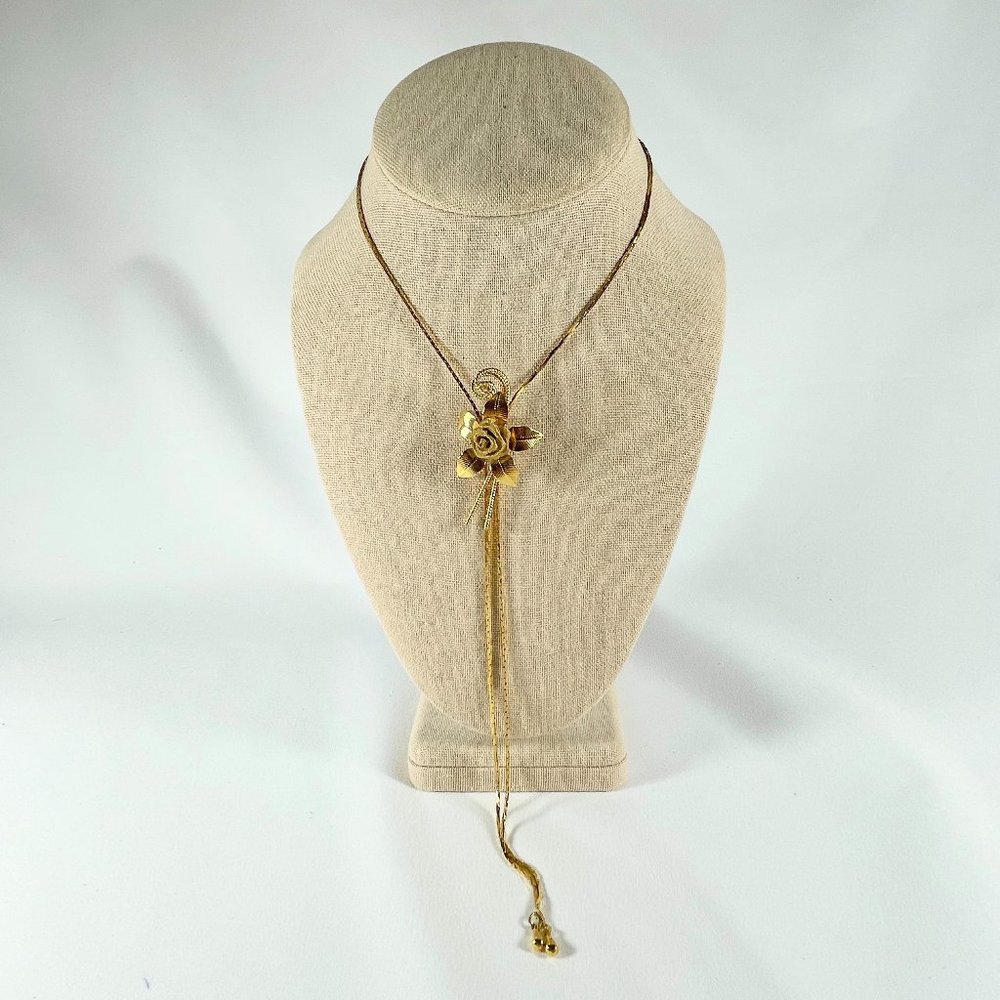 Vintage, Stunning, Bright Gold Tone, Exquisitely Designed Statement Necklace.
